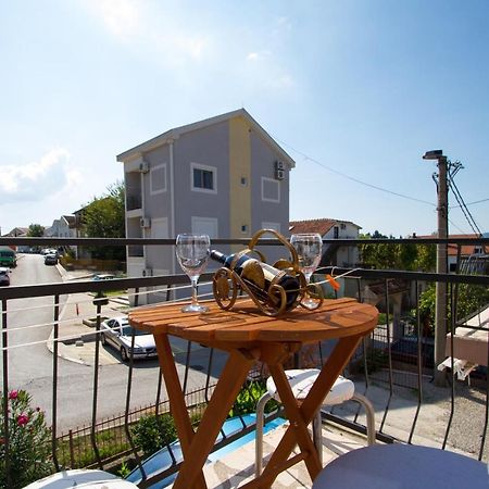 Belane Apartments Тиват Экстерьер фото