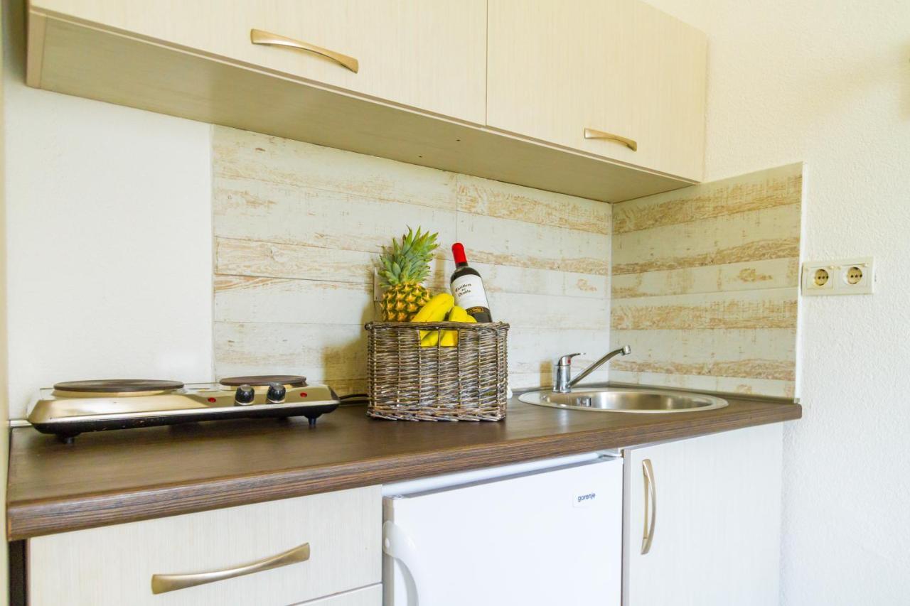 Belane Apartments Тиват Экстерьер фото