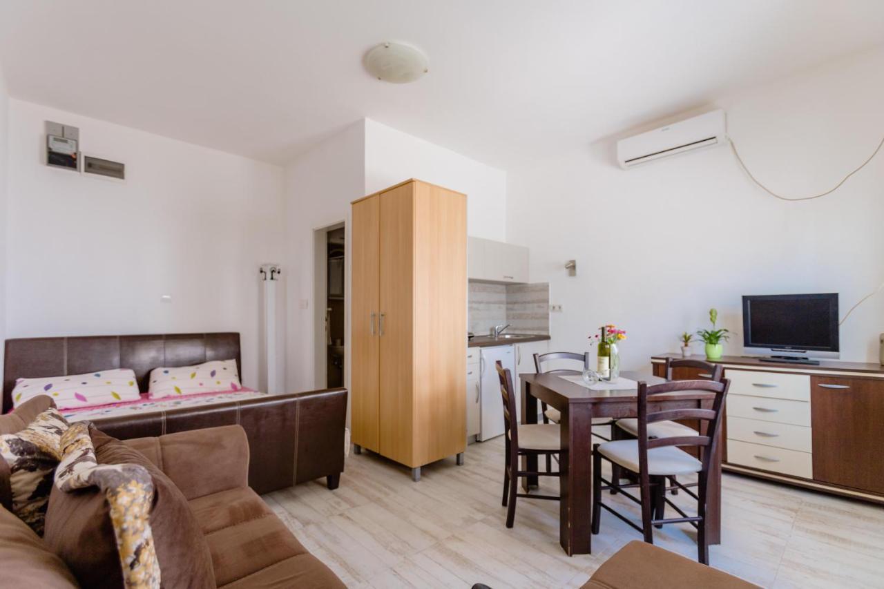 Belane Apartments Тиват Экстерьер фото