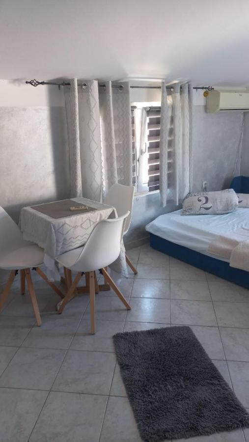 Belane Apartments Тиват Экстерьер фото